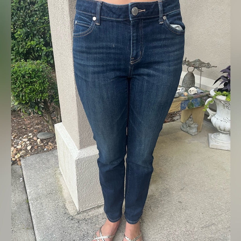 Simply Vera Vera Wang jeans. Straight. Sz 4